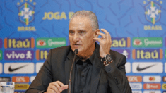 Legenda: Tite conversou falou sobre o momento da seleção pré-Copa do Mundo. Foto: Rafael Ribeiro/CBF