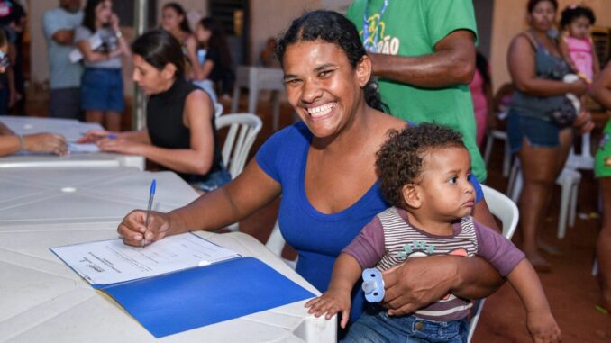 entrega-documento-emha-1-1536x1025