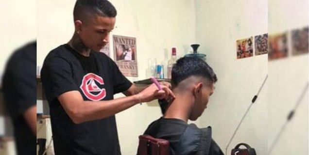 O salão funciona com atendimento agendado e está localizado na Rua Júlio Esteves, 122 - Jardim Cerejeiras
